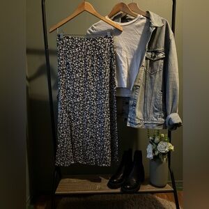 Floral Midi Skirt w/ Side Slit